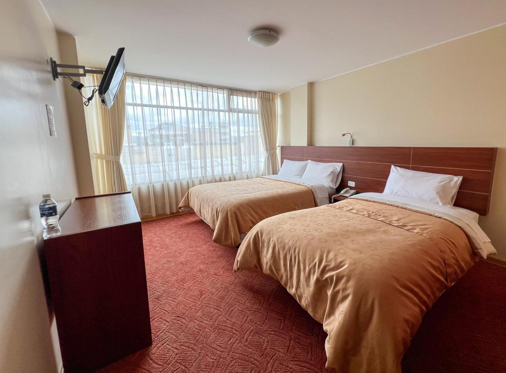 Hotel Flor De Los Andes Tulcán Exteriér fotografie